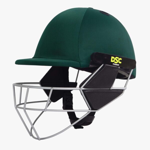 DSC FEARLESS Scud Lite Titanium Cricket Helmet Inner EPS liner for increased safety Suitable for both professional Players
